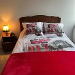 شقة Calme, Frais A Louer, Nouvellement Repeint, Emplacement Strategique, Proche De Toutes Commodites, De L'autoroute, Valenciennes, Lille, Belgique, Wifi, Netflix, Parking Gratuits *